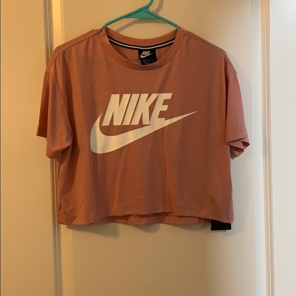 ***SOLD*** NWT Pink Nike Crop Top
